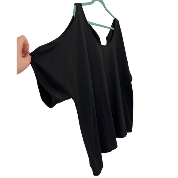 Women’s Plus Size Black Round Neck Cold Open Shoulder Short Sleeve T-Shirt Top - Picture 4 of 11